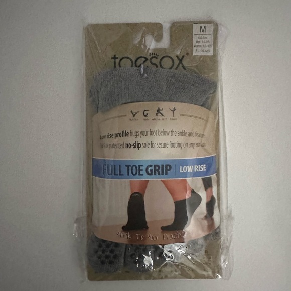 Toesox Light Gray Toe Socks for Women - Picture 2 of 2